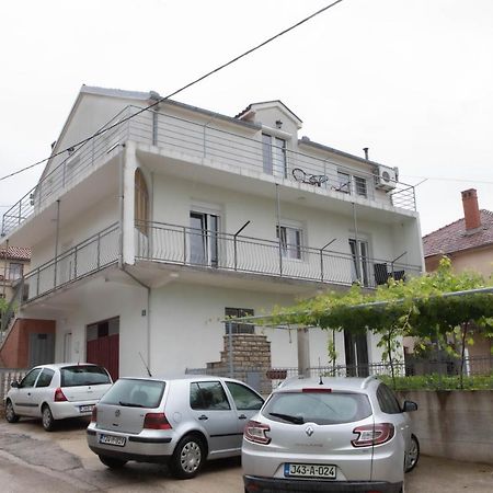 Apartmani Budimcic トレビニエ エクステリア 写真