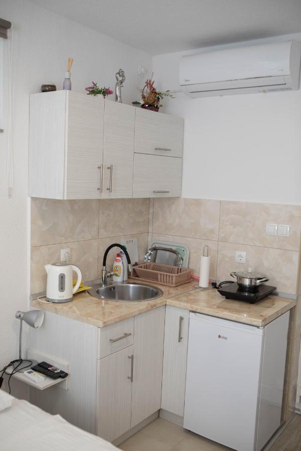 Apartmani Budimcic トレビニエ エクステリア 写真