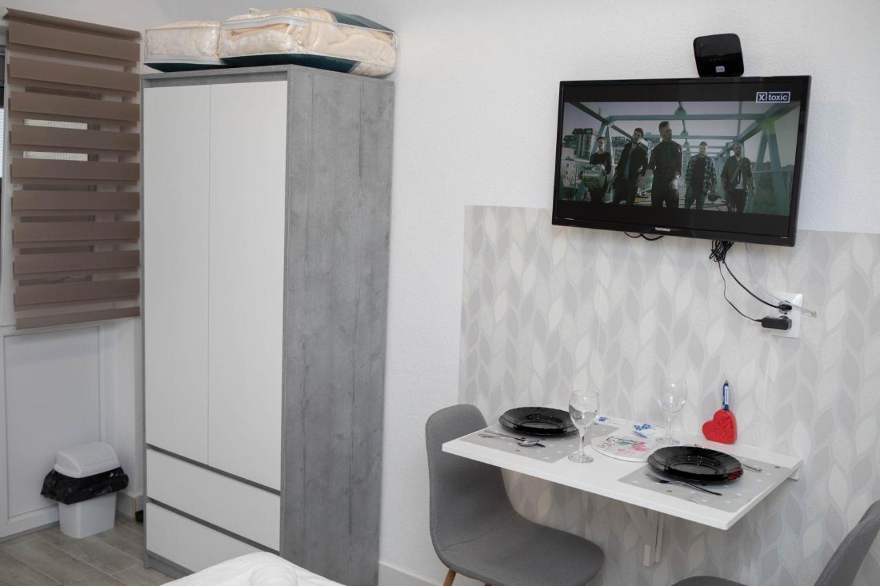 Apartmani Budimcic トレビニエ エクステリア 写真