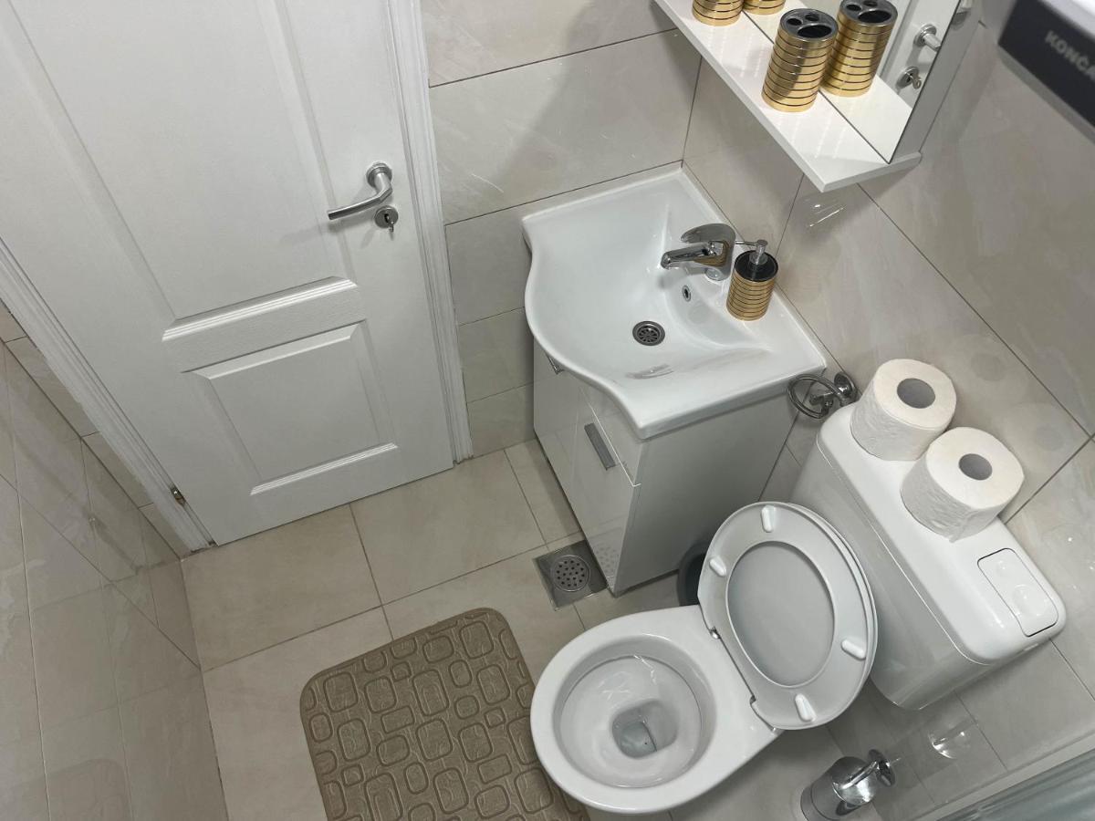 Apartmani Budimcic トレビニエ エクステリア 写真